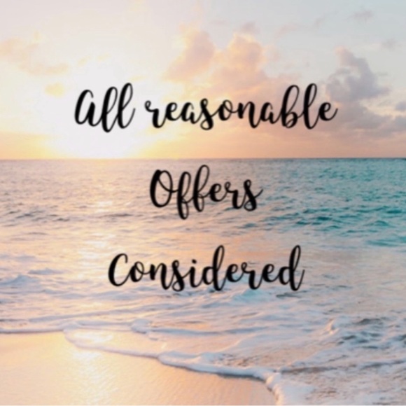 Make me an offer on your favorite items! 😊 - Picture 6 of 16